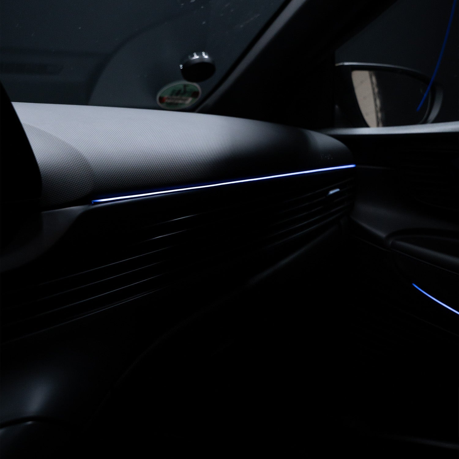 FLOW DOWN® Ambientebeleuchtung 2.0 Nachrüstung für Hyundai I20N FLOW DOWN®