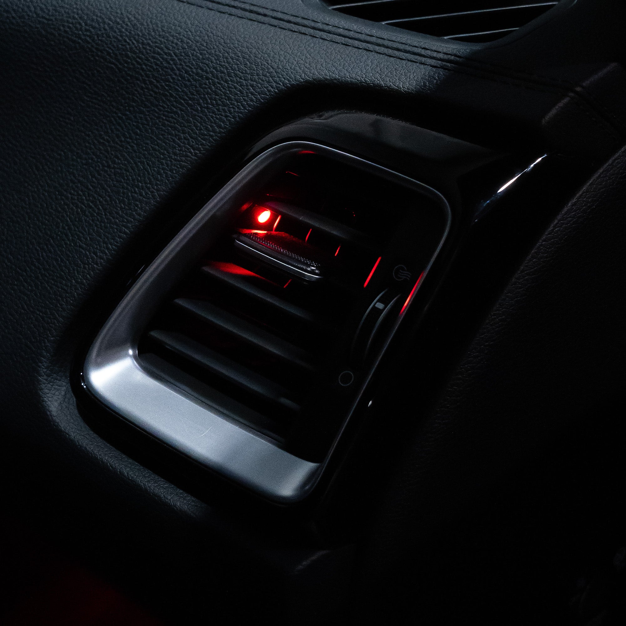 FLOW DOWN® Ambientebeleuchtung 2.0 Nachrüstung für Kia Ceed/Proceed GT FLOW DOWN®