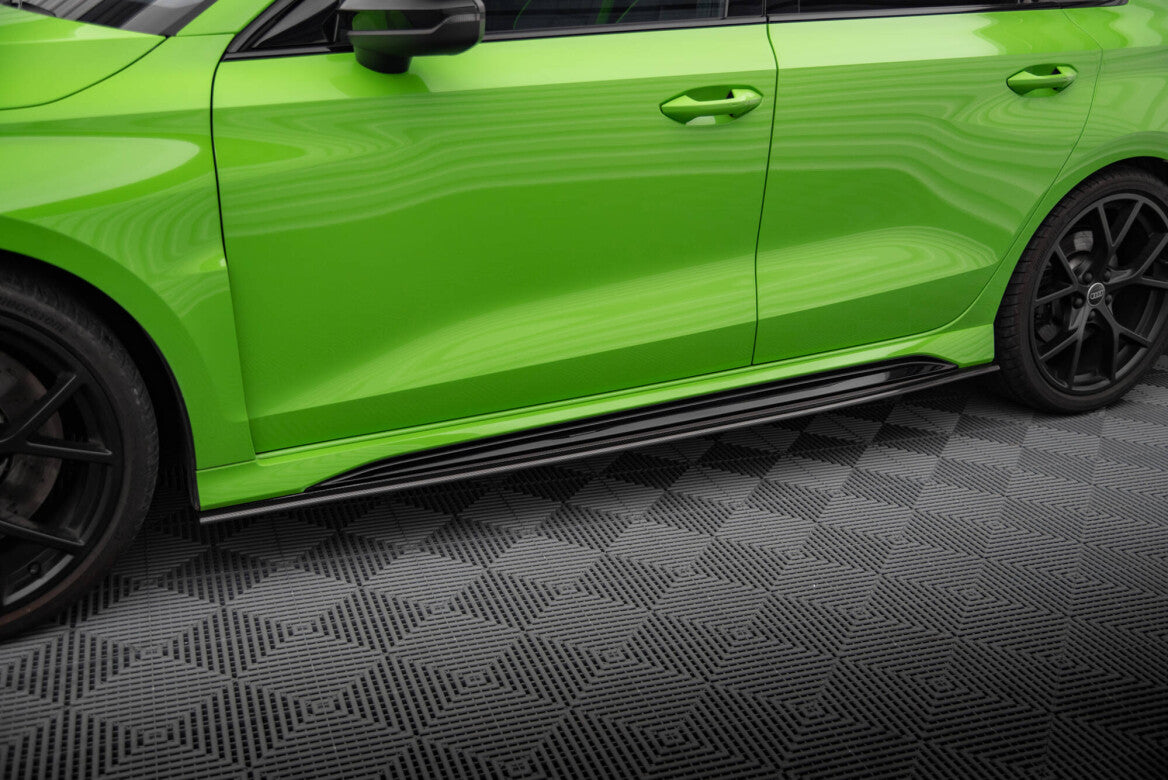 Carbon Fiber Seitenschweller für Audi RS3 Limousine 8Y Maxton Design