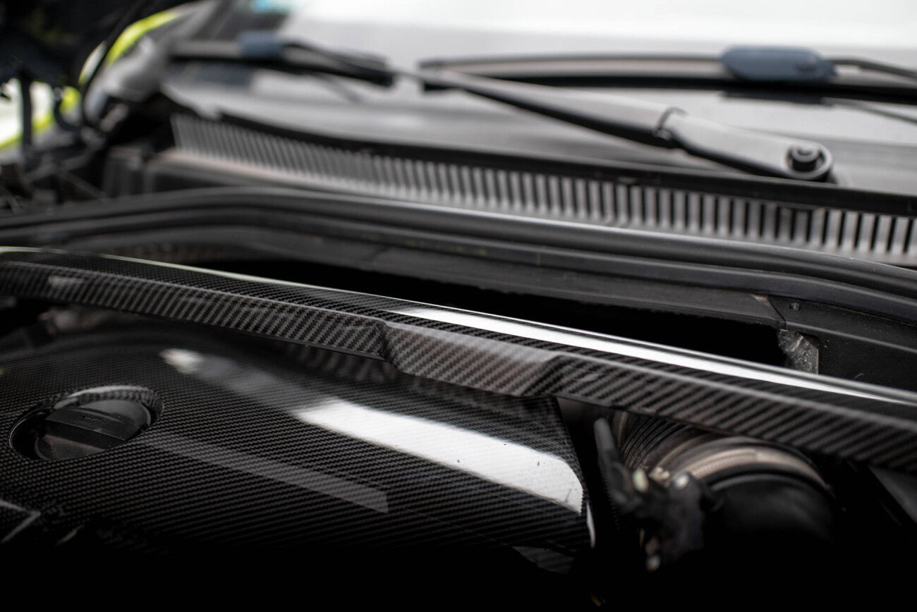 Carbon Domstreben Cover für BMW 1er F40 M135i Maxton Design