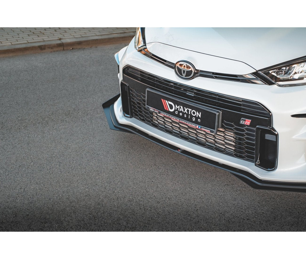 Front Flaps für Toyota GR Yaris Maxton Design