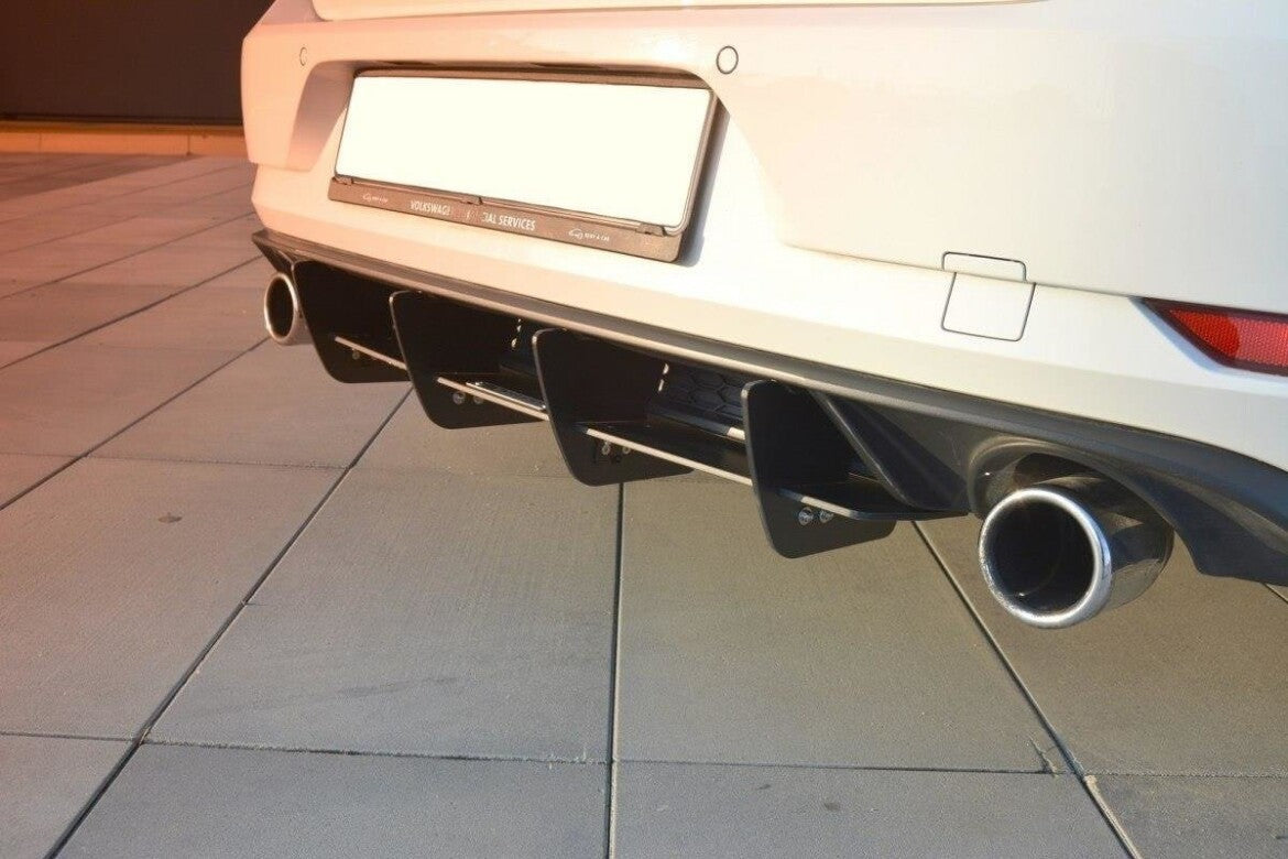 Heck Ansatz Diffusor Heckschürze für VW GOLF 7 GTI FL Maxton Design