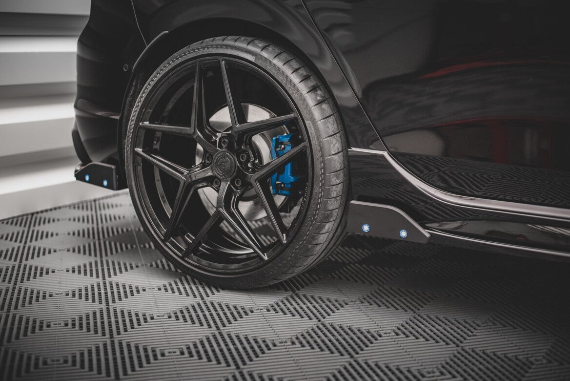 Heck Ansatz Flaps Diffusor +Flaps V.2 für VW Golf R Mk8   Maxton Design