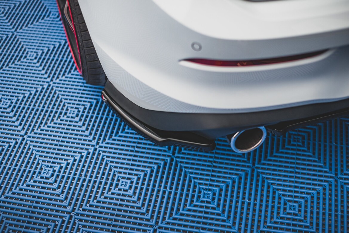 Heck Ansatz Flaps Diffusor für VW Golf 8 GTI Maxton Design