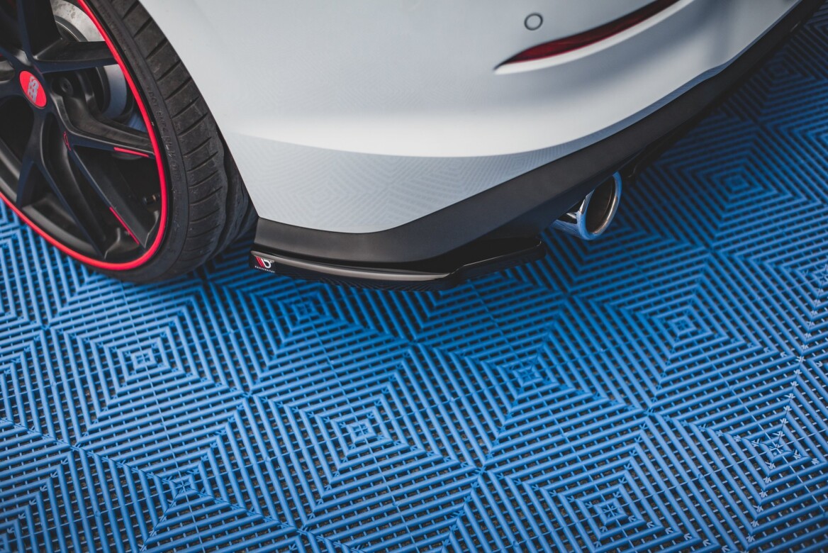 Heck Ansatz Flaps Diffusor für VW Golf 8 GTI Maxton Design