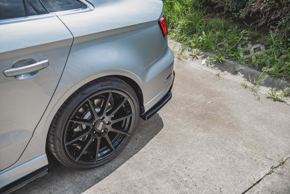 Heck Ansatz Flaps Diffusor V.2 für Audi S3 Limousine 8V Facelift Maxton Design