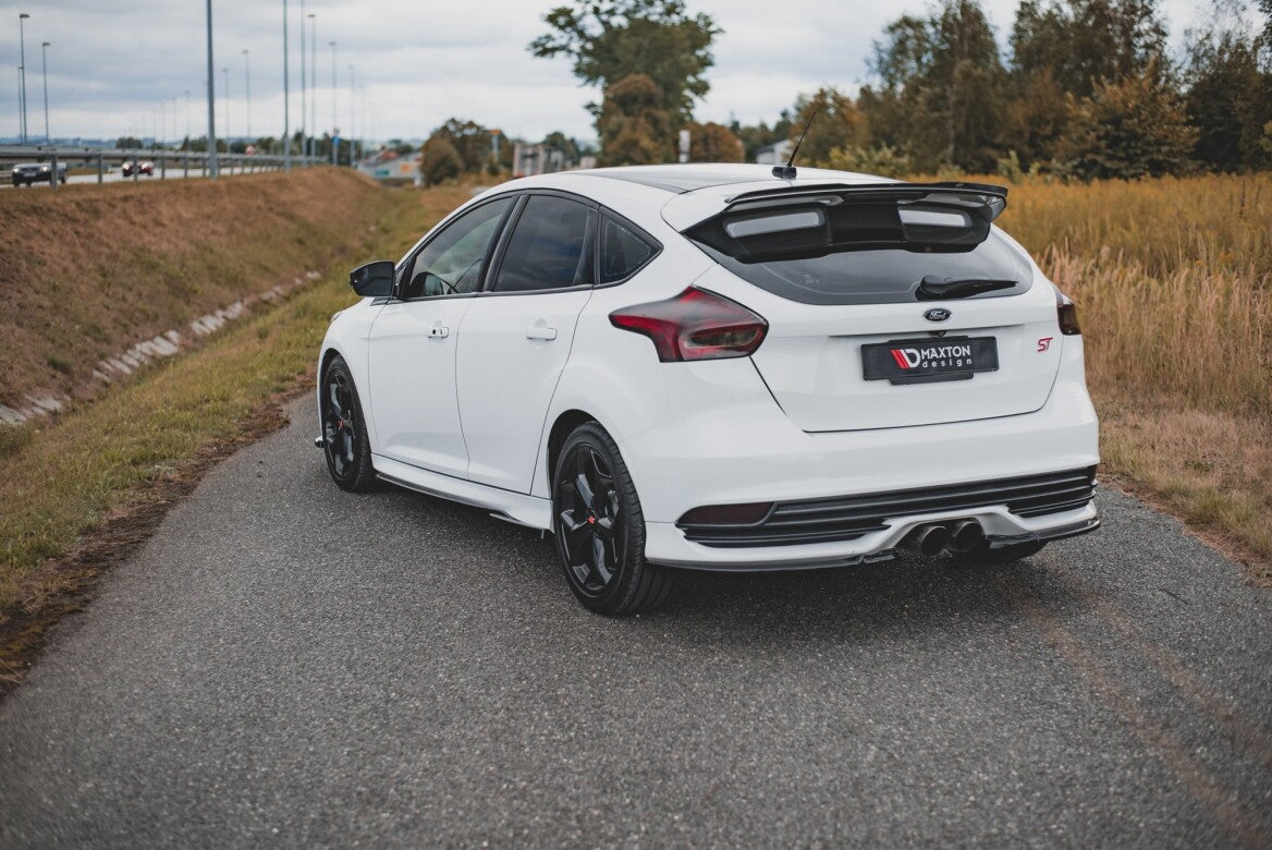 Heck Ansatz Flaps Diffusor V.2 für Ford Focus ST Mk3 Facelift Maxton Design