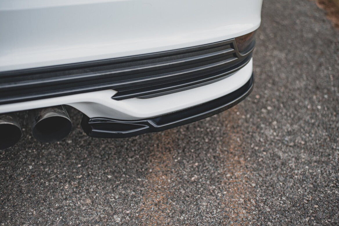 Heck Ansatz Flaps Diffusor V.2 für Ford Focus ST Mk3 Facelift Maxton Design
