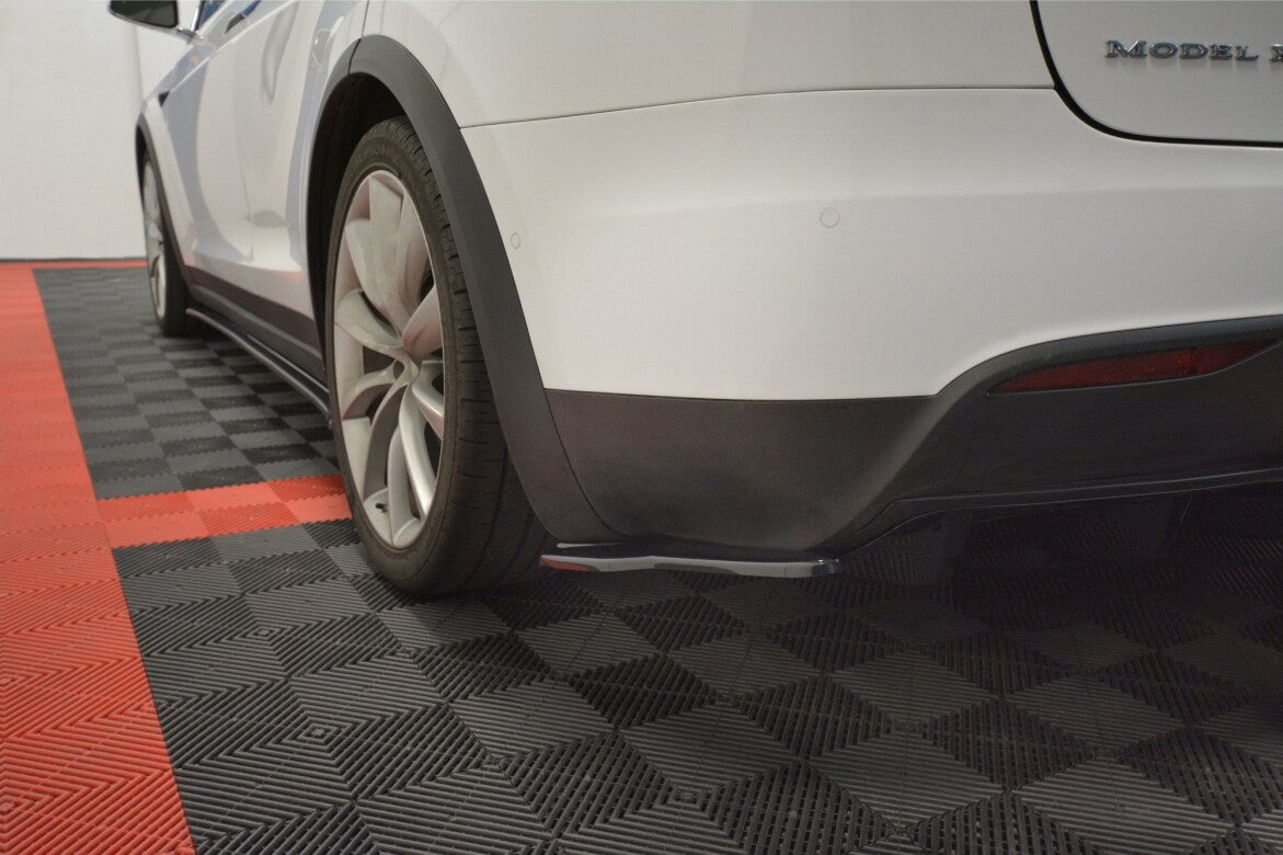 Heck Ansatz Flaps Diffusor V.2 für TESLA MODEL X Maxton Design