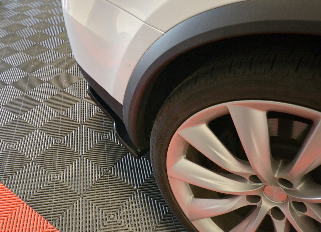 Heck Ansatz Flaps Diffusor V.2 für TESLA MODEL X Maxton Design