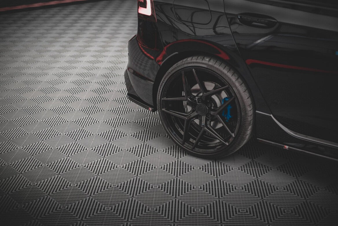 Heck Ansatz Flaps Diffusor V.3 für VW Golf R Mk8   Maxton Design