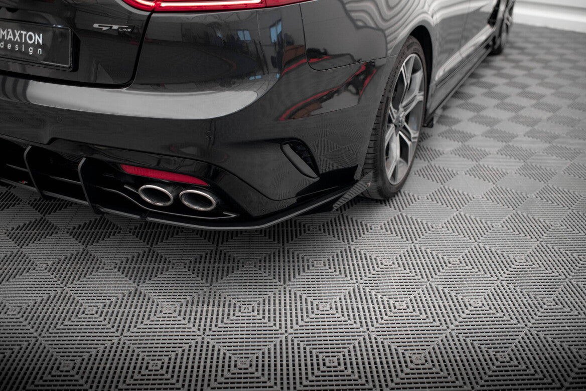 Hintere Seiten Flaps für Kia Stinger GT-Line Maxton Design