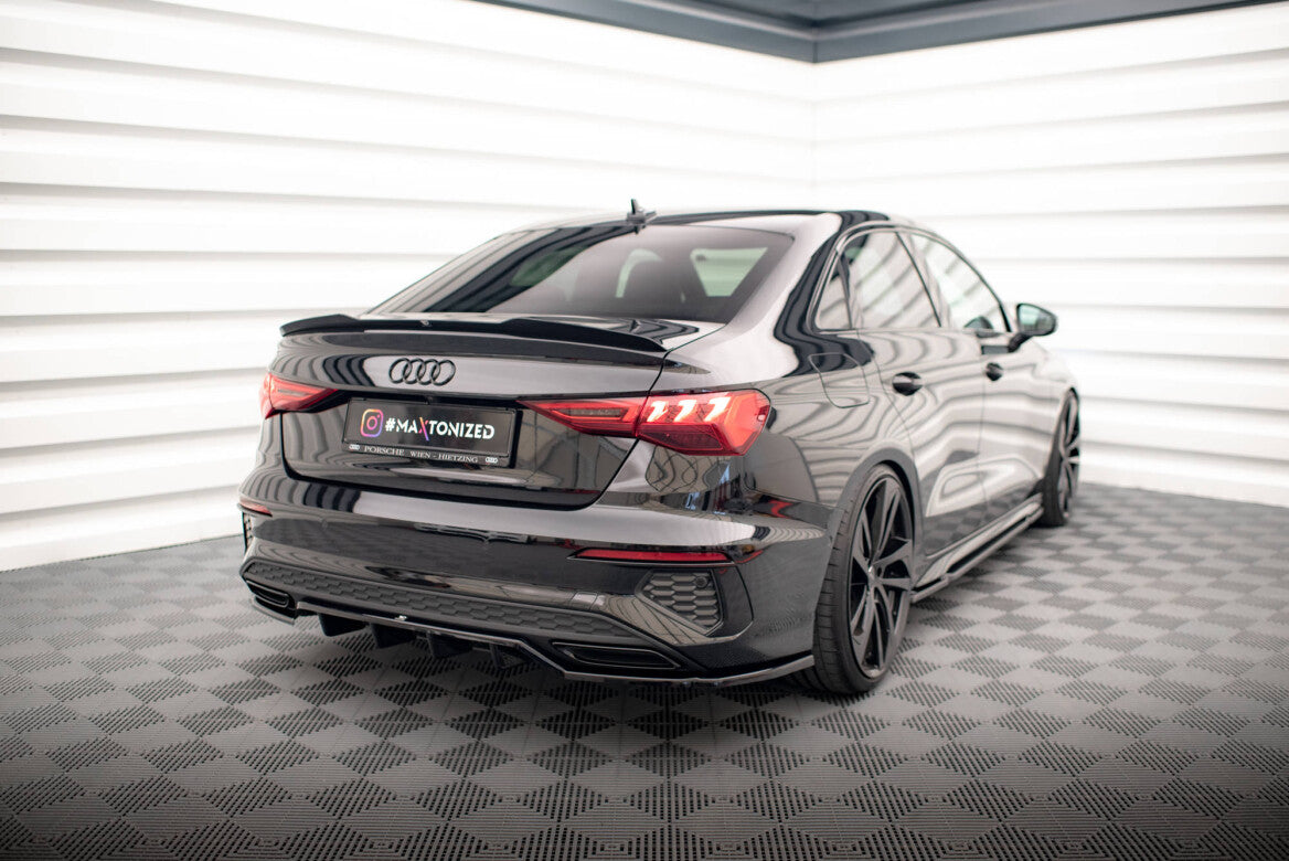 Mittlerer Cup Diffusor Heck Ansatz DTM Look für Audi A3 S-Line Limousine 8Y Maxton Design