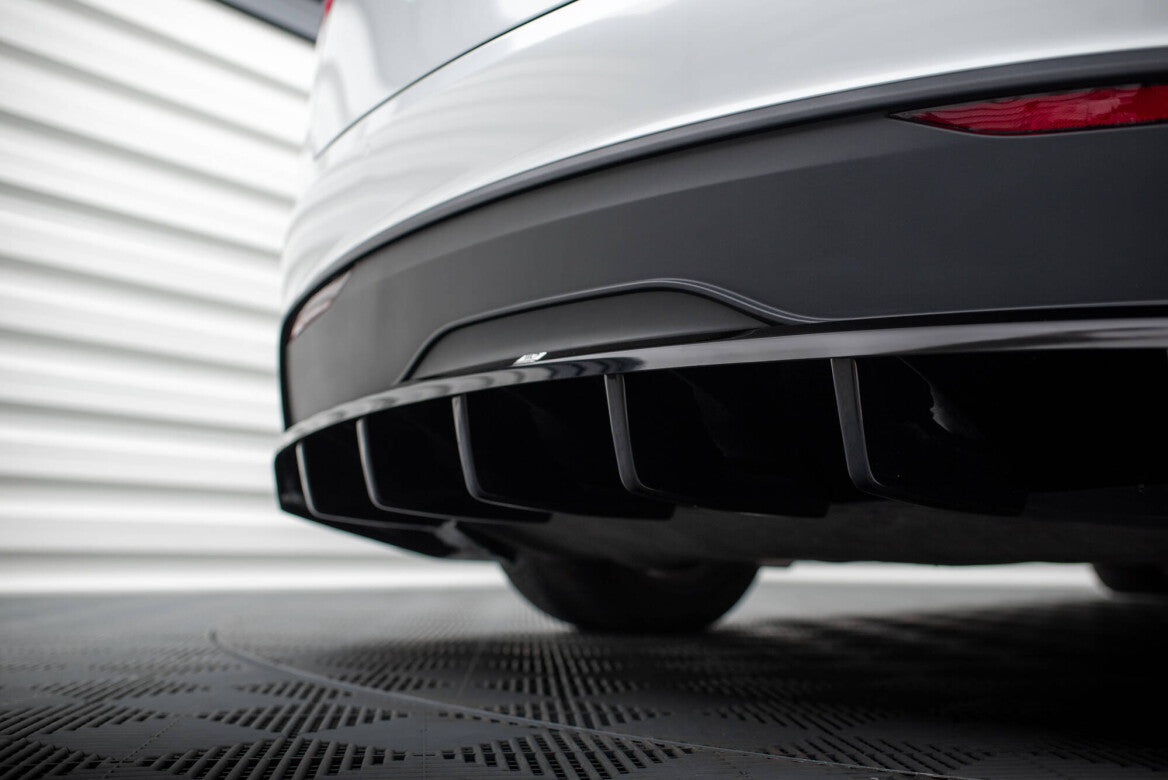 Mittlerer Cup Diffusor Heck Ansatz DTM Look für Tesla Model X Mk1 FL Maxton Design