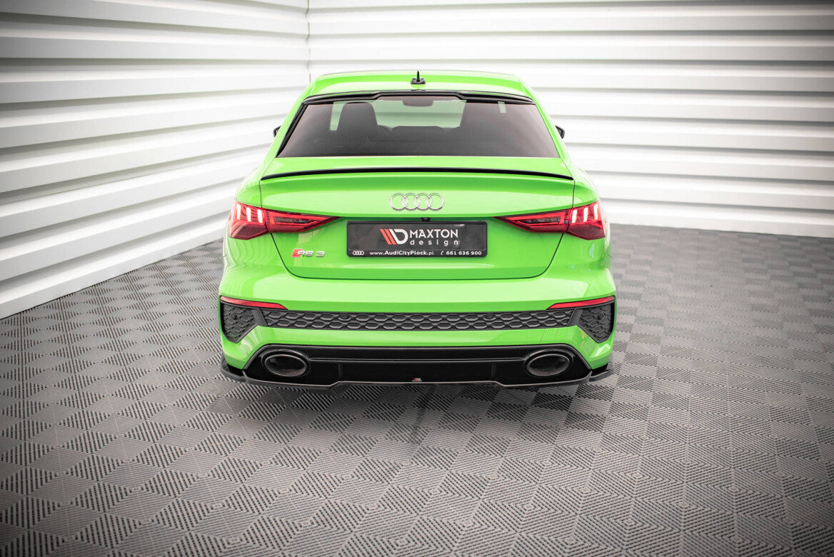Mittlerer Cup Diffusor Heck Ansatz für Audi RS3 Limousine 8Y Maxton Design