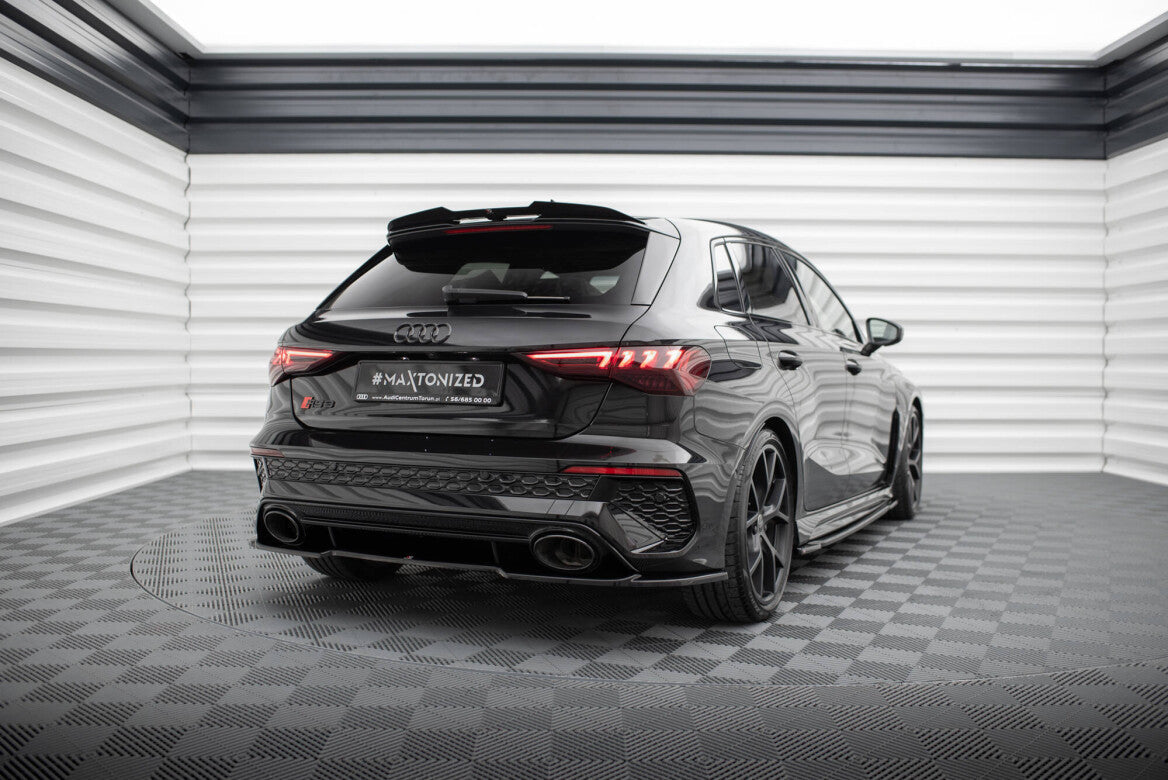 Mittlerer Cup Diffusor Heck Ansatz für Audi RS3 Sportback 8Y Maxton Design
