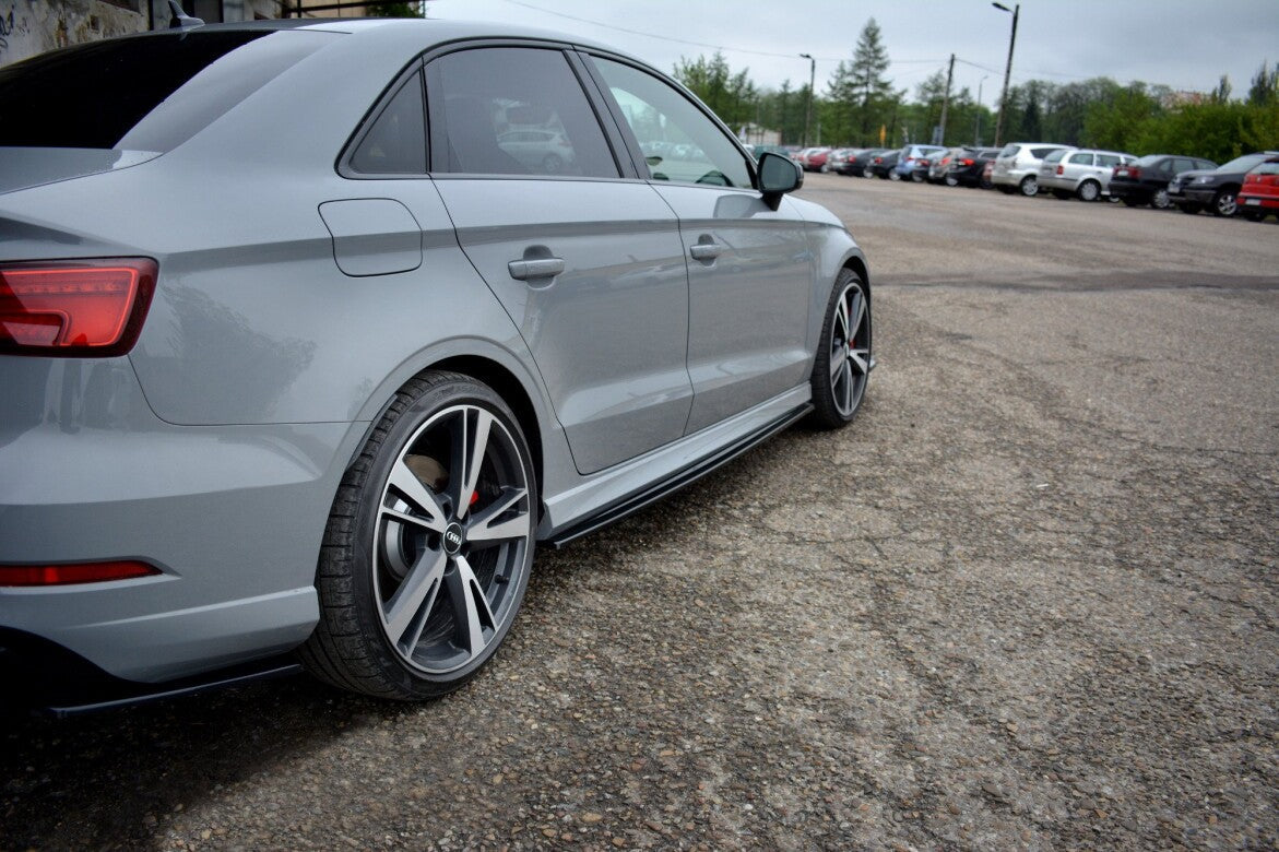 Seitenschweller Ansatz Cup Leisten für Audi RS3 8V FL Limousine Maxton Design