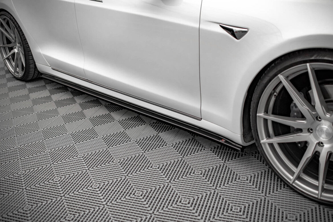 Seitenschweller Ansatz Cup Leisten für Tesla Model S FL Maxton Design