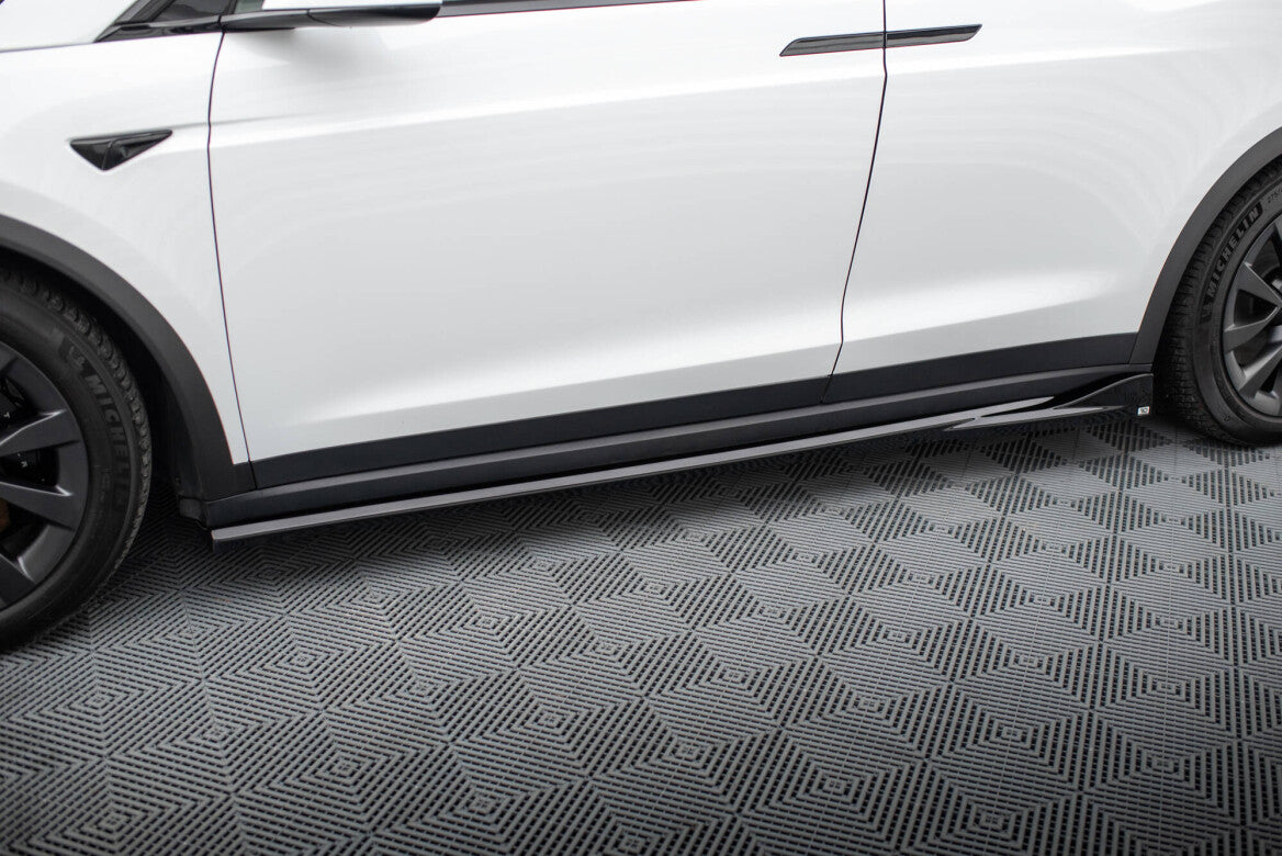 Seitenschweller Ansatz Cup Leisten für Tesla Model X Mk1 FL Maxton Design
