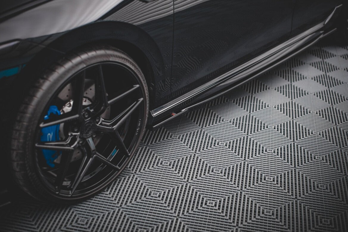 Seitenschweller Ansatz Cup Leisten für VW Golf R Mk8   Maxton Design