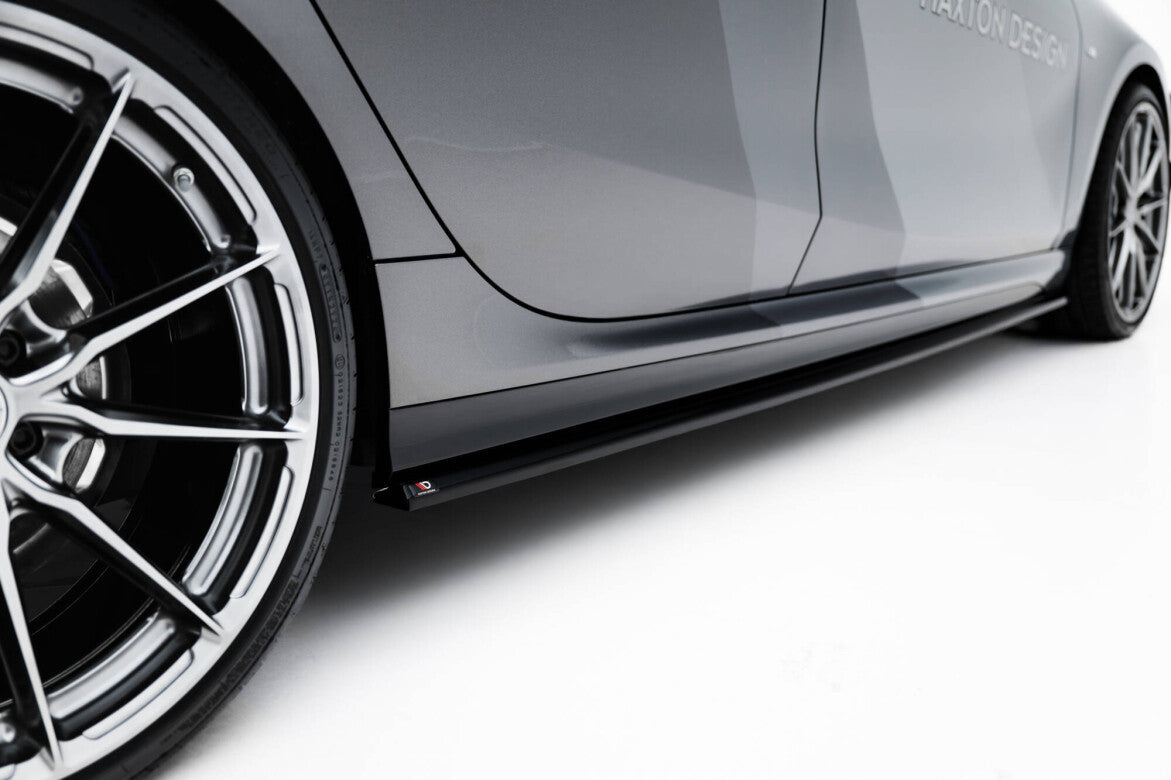 Seitenschweller Ansatz Cup Leisten V.1 für BMW M135i / 1 M-Paket F70 Maxton Design
