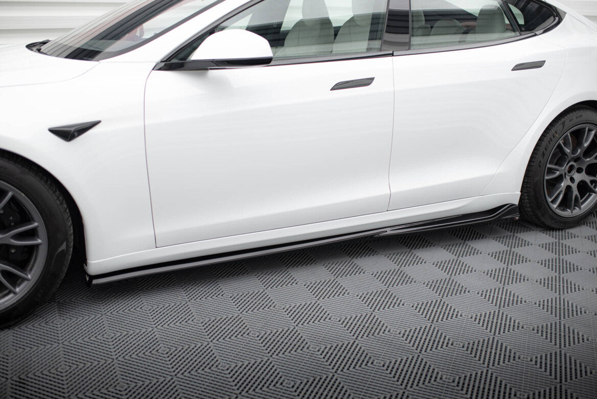 Seitenschweller Ansatz Cup Leisten V.1 für Tesla Model S Plaid Mk1 FL Maxton Design