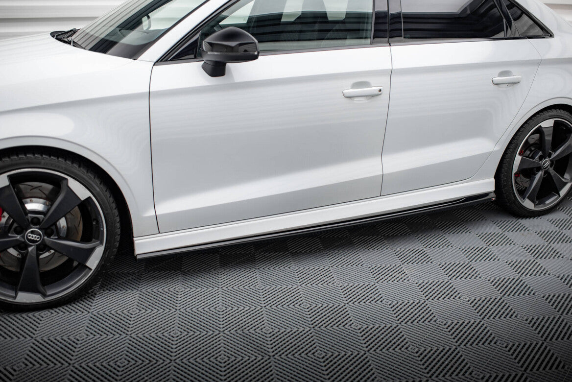 Seitenschweller Ansatz Cup Leisten V.2 für Audi RS3 Limousine 8V Facelift Maxton Design