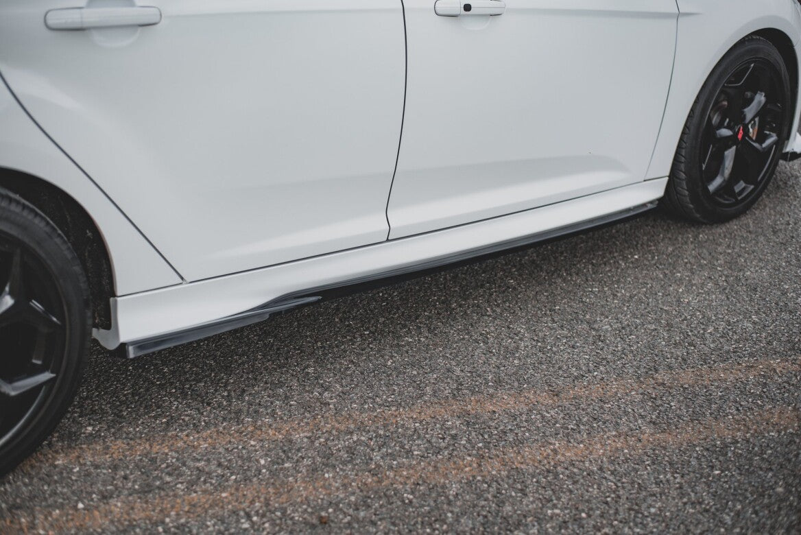 Seitenschweller Ansatz Cup Leisten V.2 für Ford Focus ST Mk3 Maxton Design