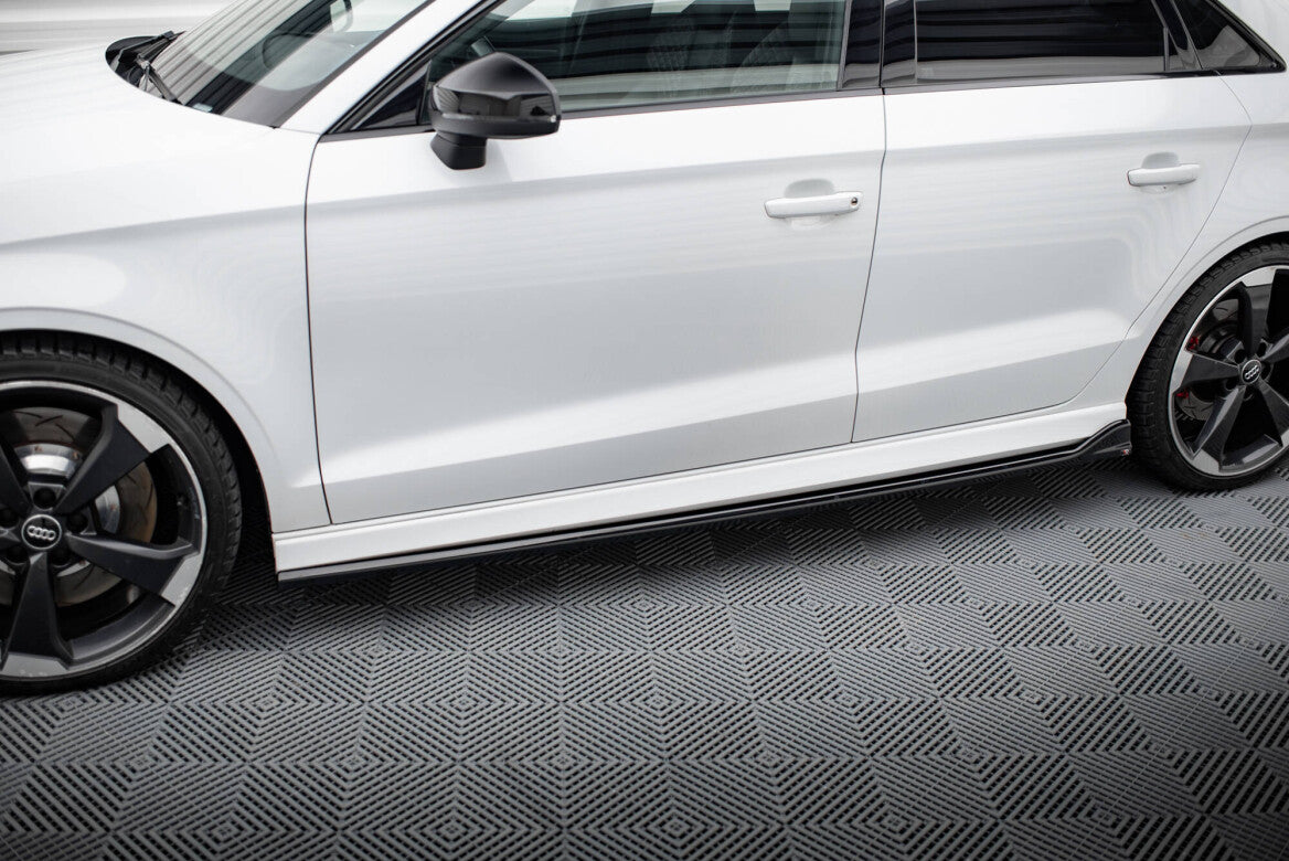 Seitenschweller Ansatz Cup Leisten V.3 für Audi RS3 Limousine 8V Facelift Maxton Design