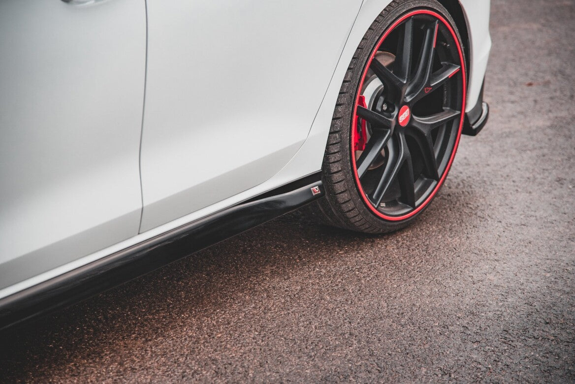 Seitenschweller Ansatz Cup Leisten V.3 für VW Golf 8 GTI Maxton Design