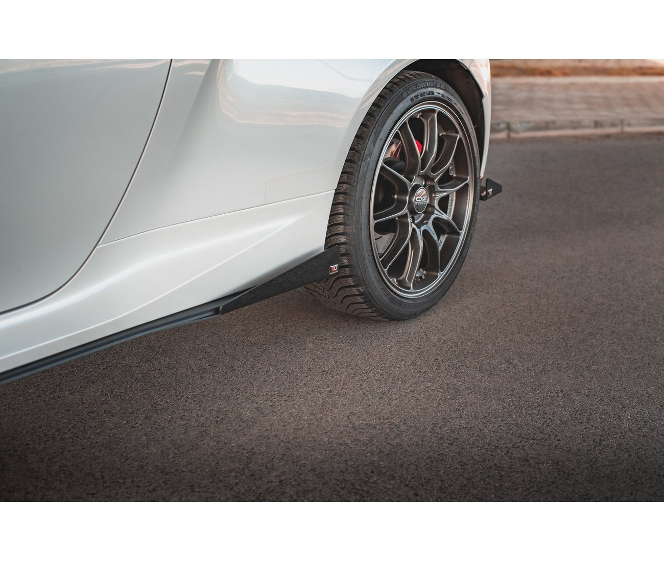 Seitliche Flaps Wings für Toyota GR Yaris   Maxton Design