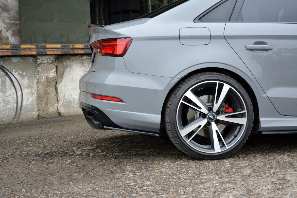Splitter / Heck Ansatz Diffusor für Audi RS3 8V FL Limousine Maxton Design