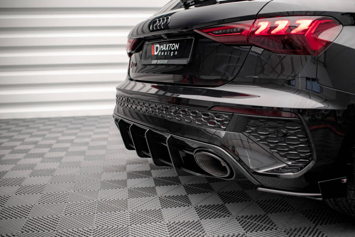 treet Pro Heckschürze Heck Ansatz Diffusor für Audi RS3 Sportback 8Y Maxton Design