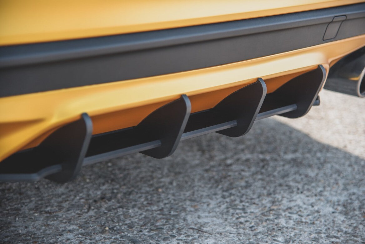 Street Pro Heckschürze Heck Ansatz Diffusor für Ford Focus ST Mk4 Maxton Design