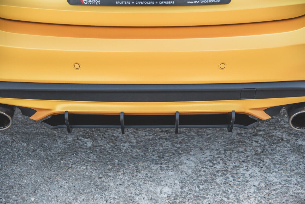 Street Pro Heckschürze Heck Ansatz Diffusor für Ford Focus ST Mk4 Maxton Design