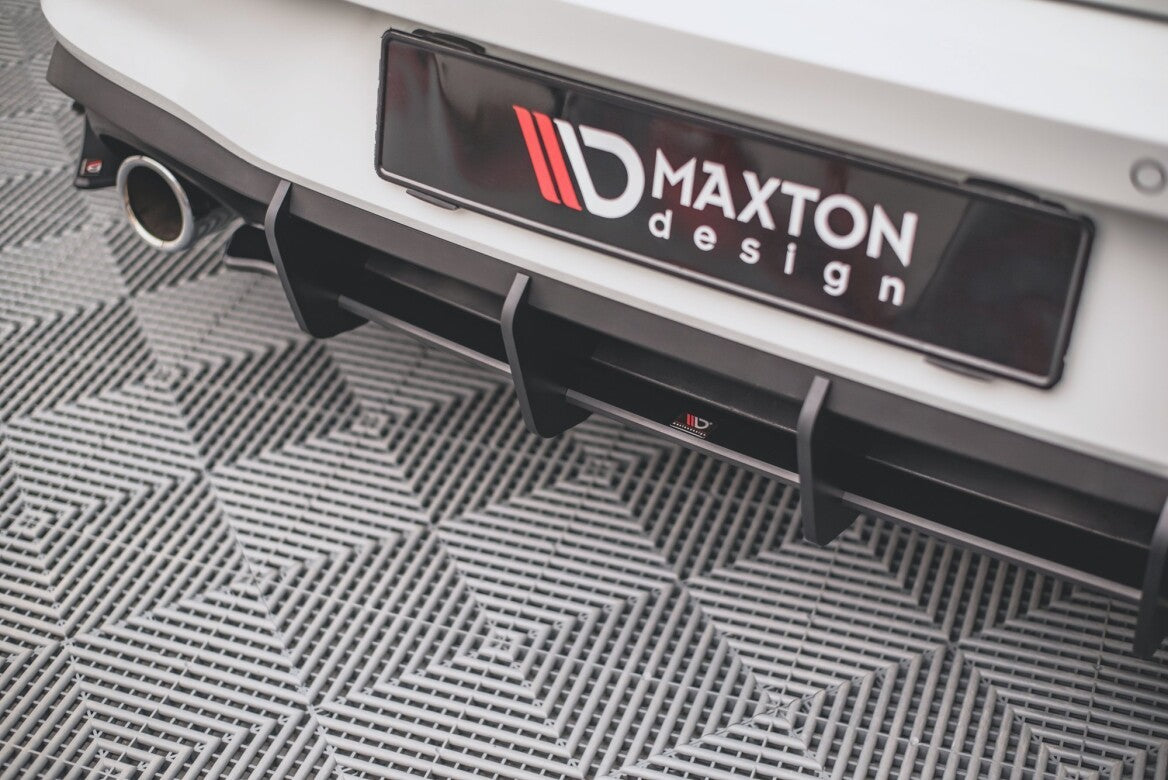 Street Pro Heckschürze Heck Ansatz Diffusor V.1 für VW Golf 8 GTI Maxton Design
