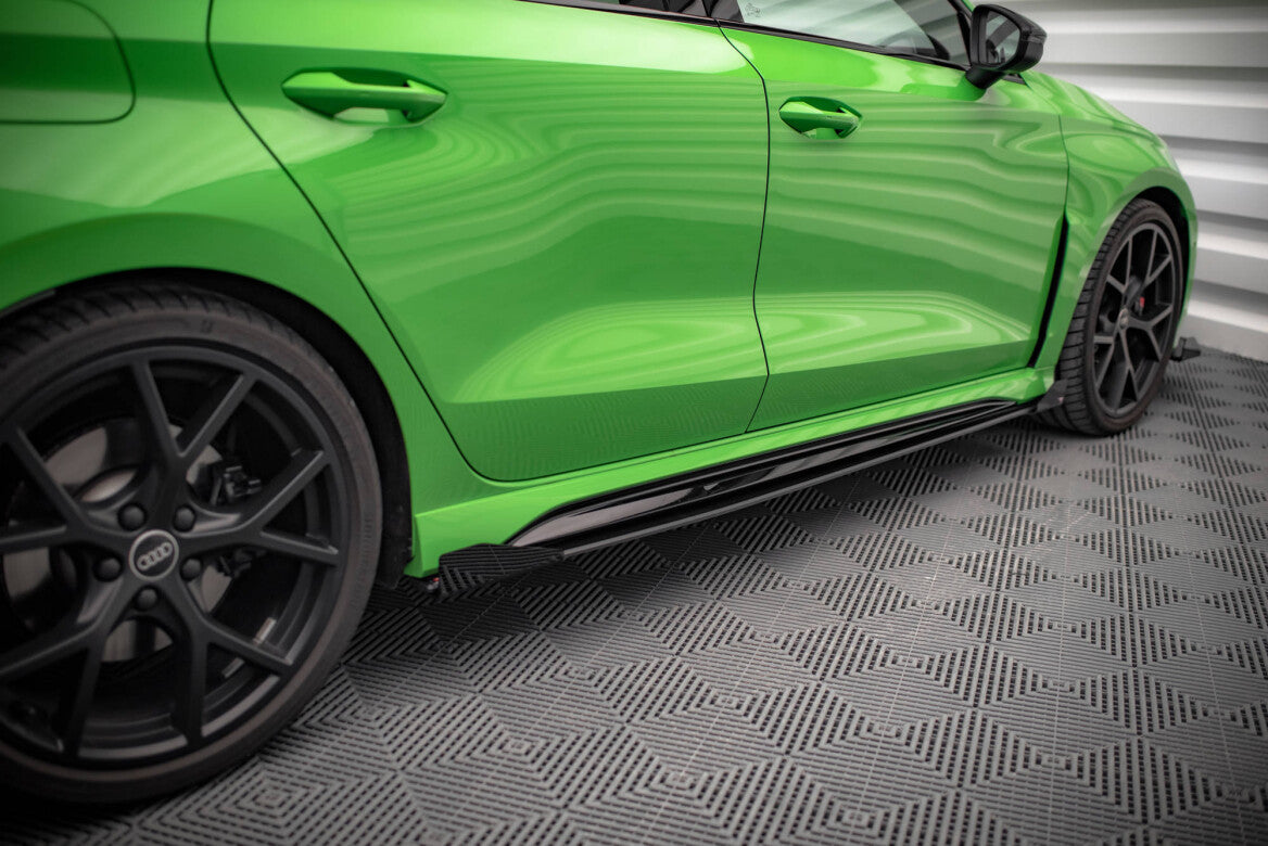 Street Pro Seitenschweller Ansatz Cup Leisten für Audi RS3 8Y Limousine Maxton Design