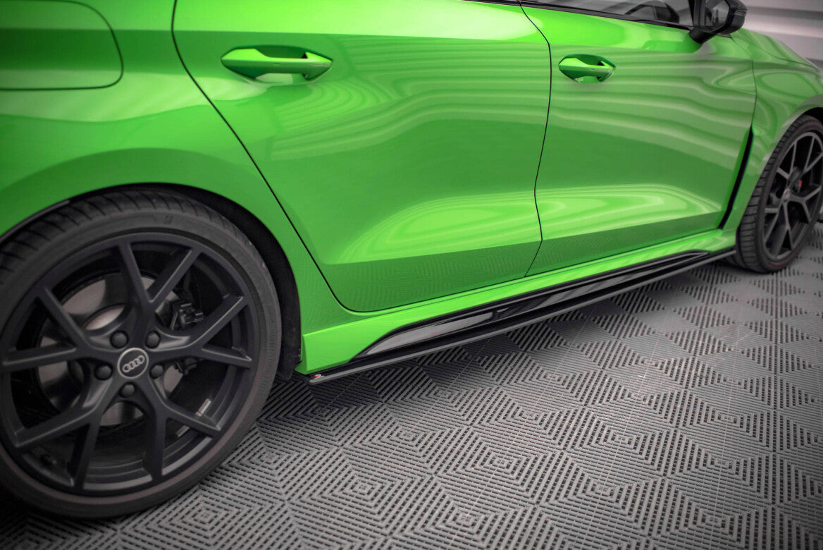 Street Pro Seitenschweller Ansatz Cup Leisten für Audi RS3 8Y Limousine Maxton Design