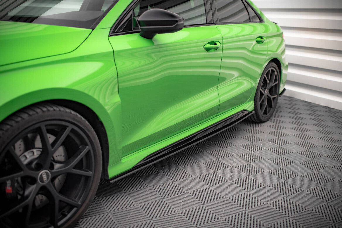 Street Pro Seitenschweller Ansatz Cup Leisten für Audi RS3 8Y Limousine Maxton Design