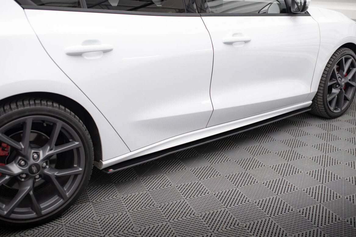 Street Pro Seitenschweller Ansatz Cup Leisten für Ford Focus ST / ST-Line Mk4 Maxton Design