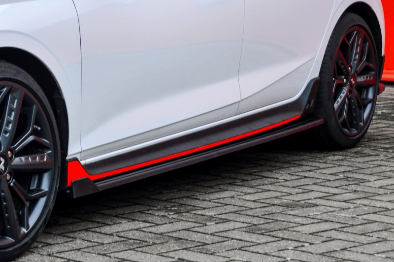 Cup Seitenschweller mit Wing Vorne für Hyundai I20N Performance Ingo-Noak