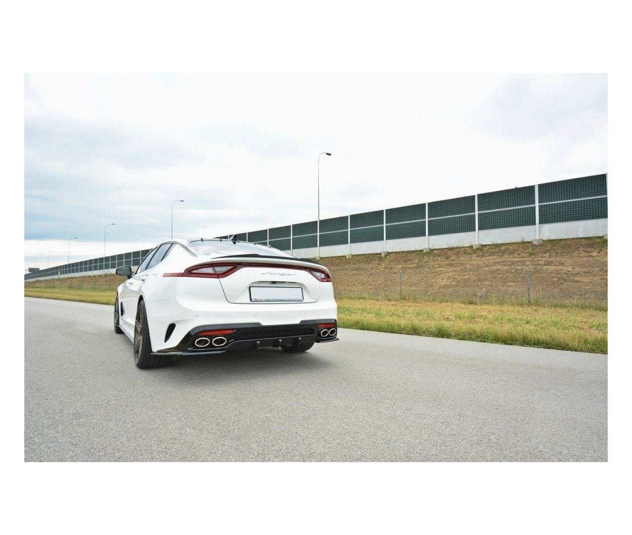 Heck Ansatz Diffusor für Kia Stinger Gt / GT-Line Maxton Design