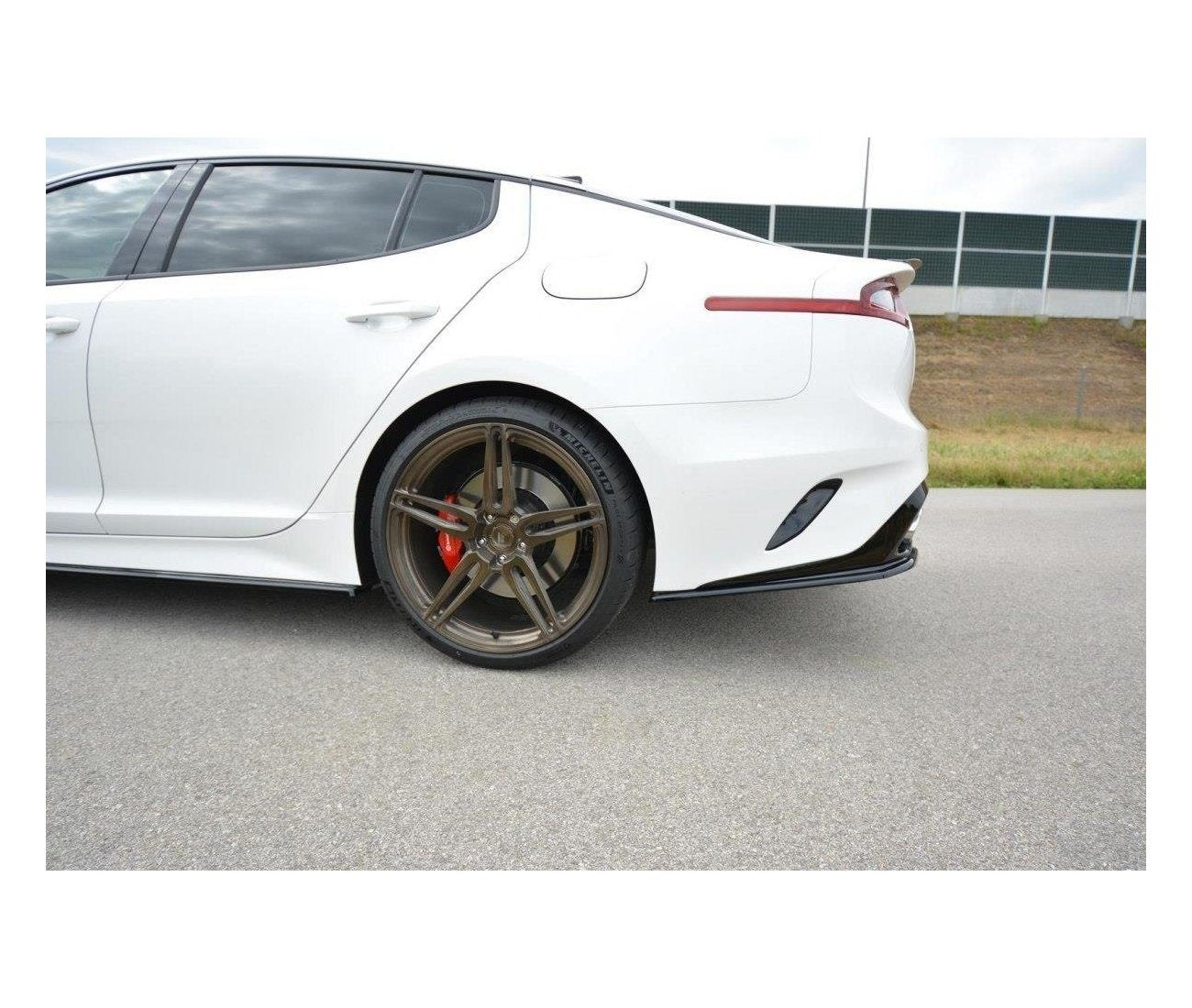 Heck Ansatz Flaps Diffusor für Kia Kia Stinger Gt / GT-Line Maxton Design