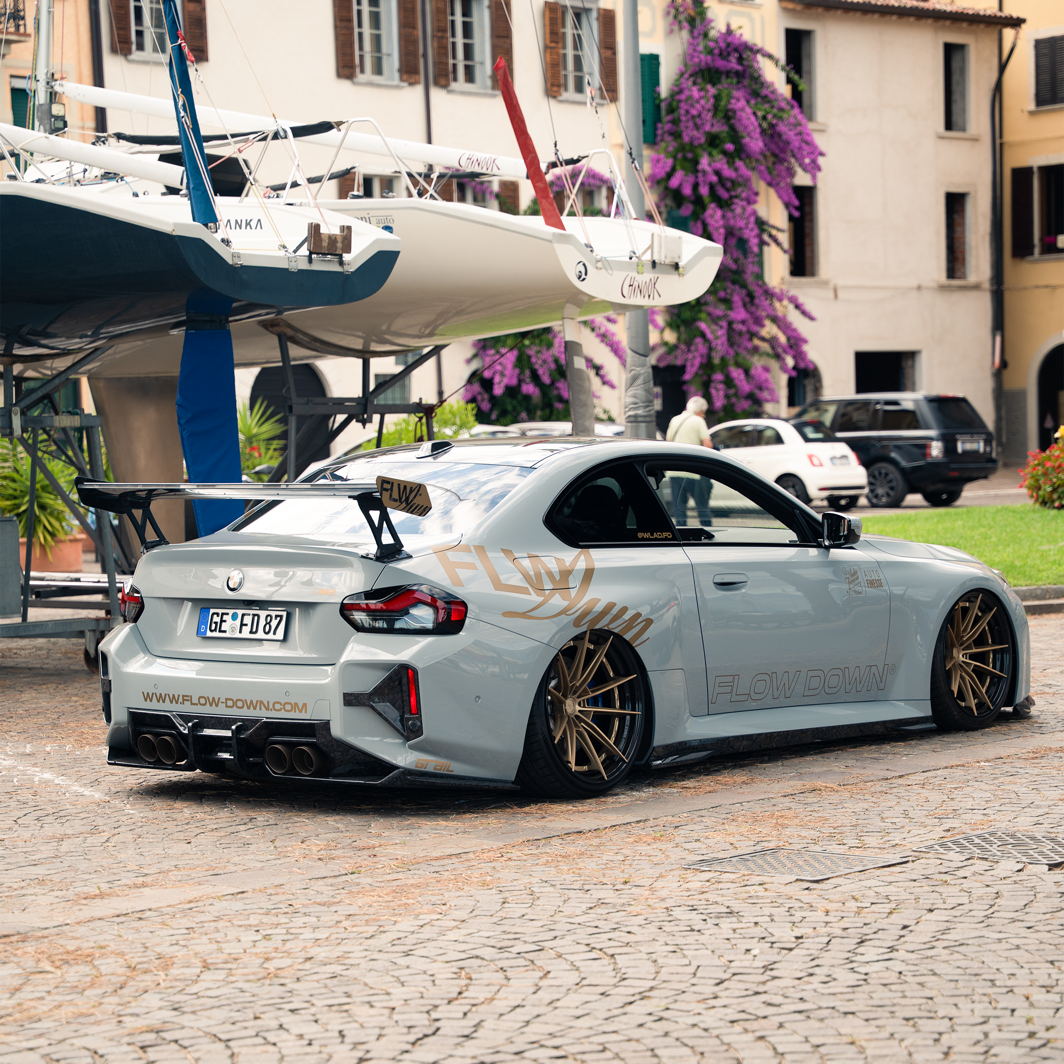 FLOW DOWN® Seitendekor Aufkleber - Set (2 Stück)   FLOW DOWN®