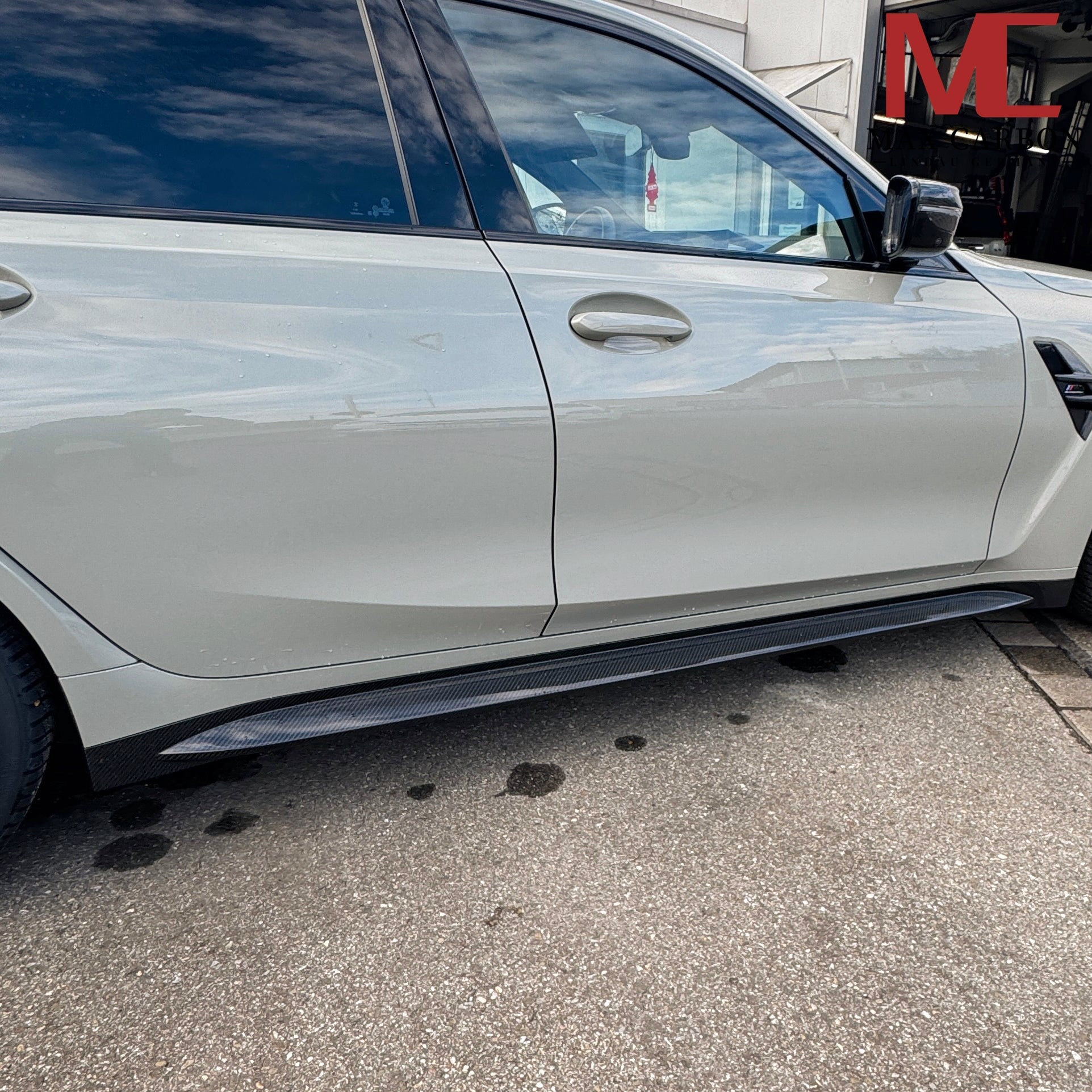 Dry Carbon Seitenschweller "OEM Style" für BMW M3 G80 G81 mit Teiletypgenehmigung (TTG)   Max Carbon
