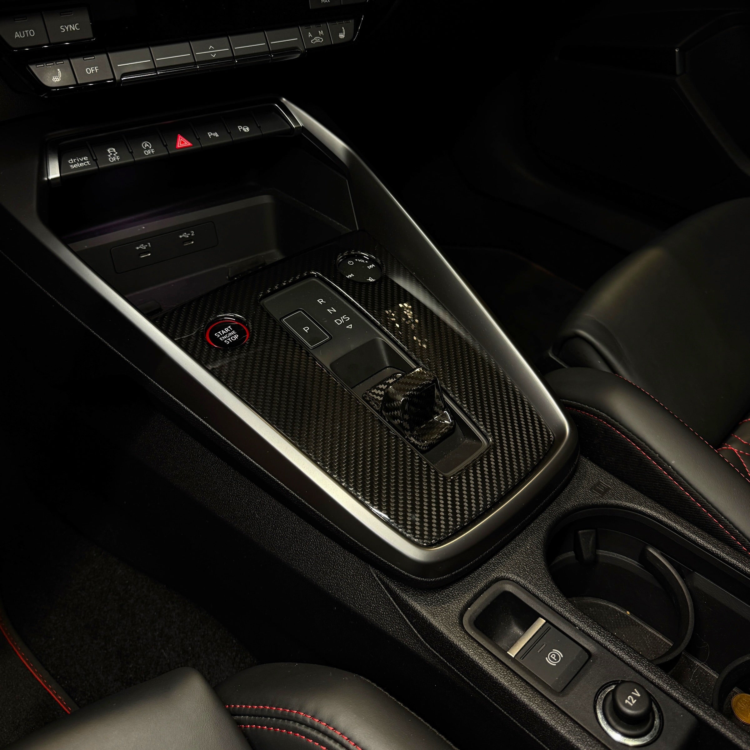 Carbon Schaltknauf Cover für Audi A3/ S3 / RS3 8Y   FLOW DOWN®