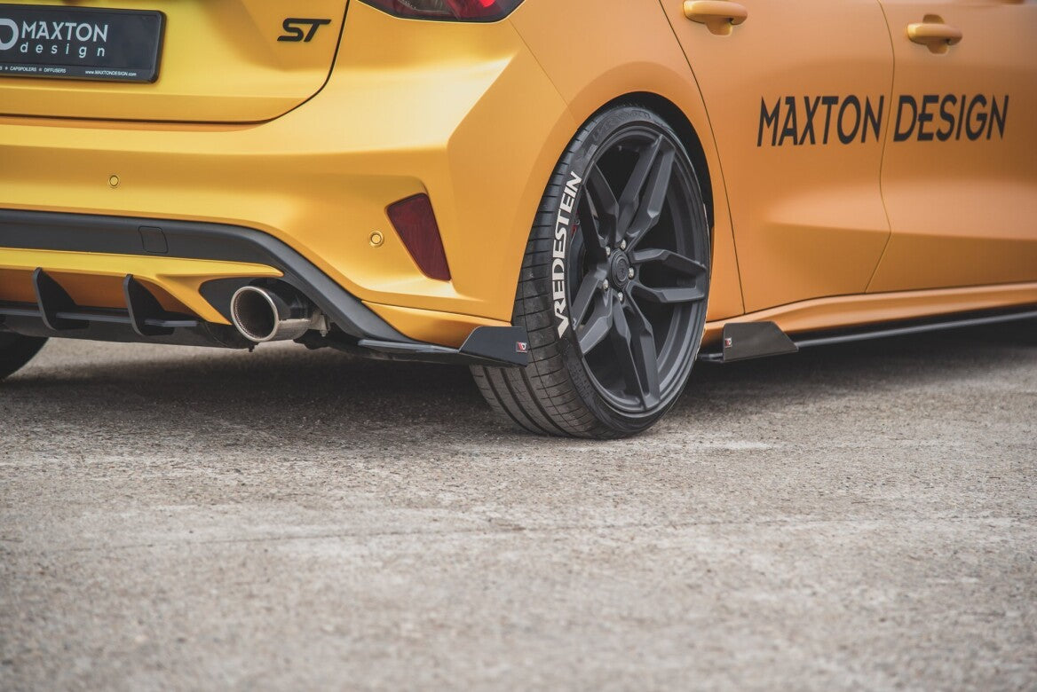 Heck Stoßstangen Flaps / Wings für Ford Focus ST Mk4