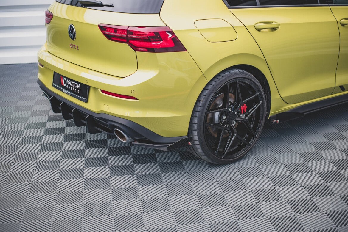 Heck Stoßstangen Flaps / Wings für VW Golf 8 GTI Clubsport