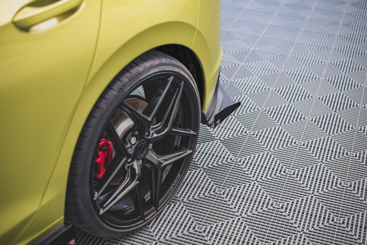 Heck Stoßstangen Flaps / Wings für VW Golf 8 GTI Clubsport