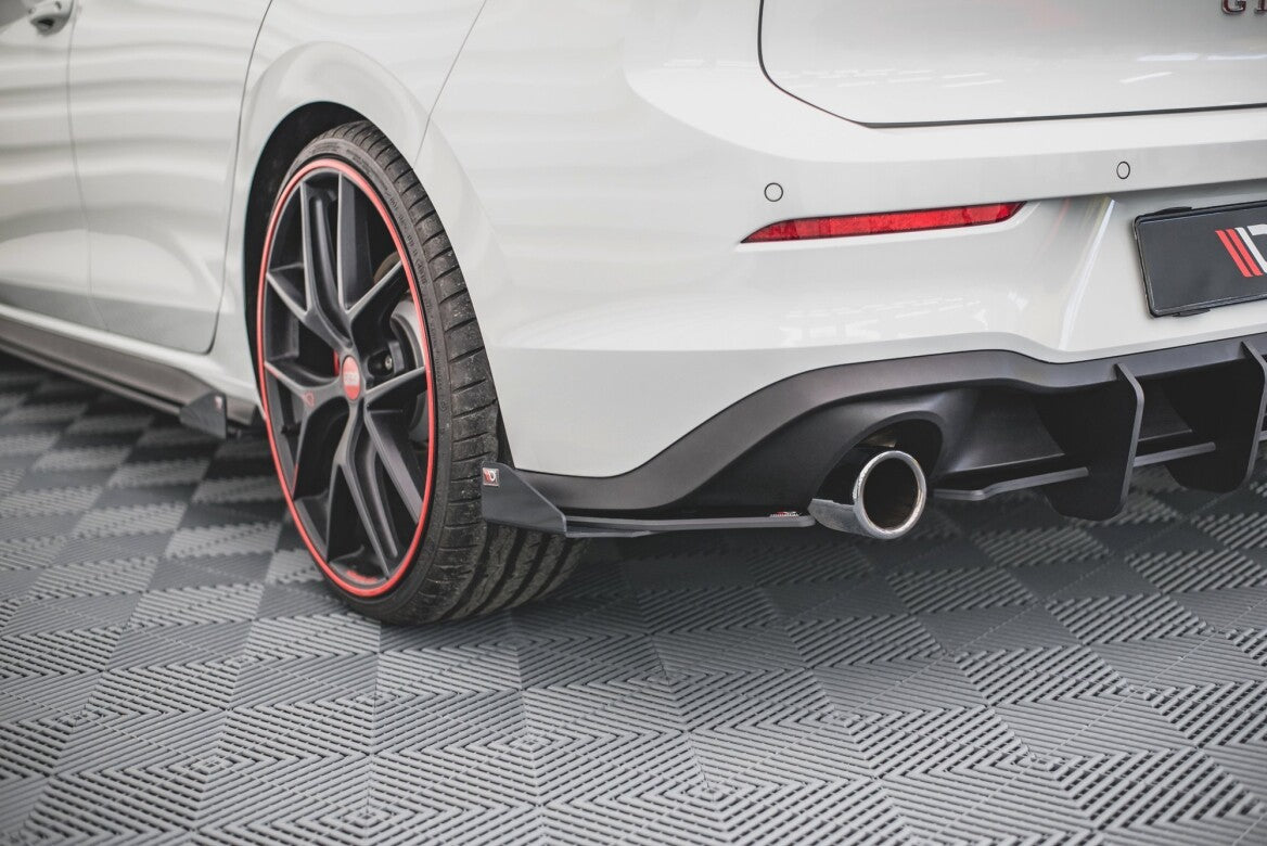 Heck Stoßstangen Flaps / Wings für VW Golf 8 GTI